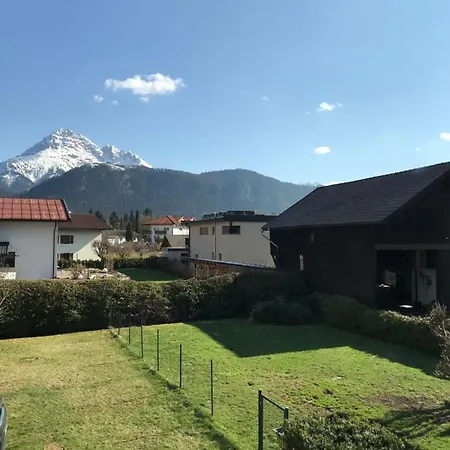 Comfy And Bright Next To Reutte 아파트 인스브루크