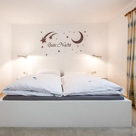 Comfy And Bright Next To Reutte 인스브루크